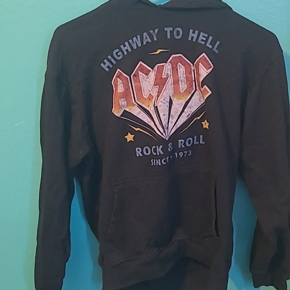 Sweater - Picture 1 of 3